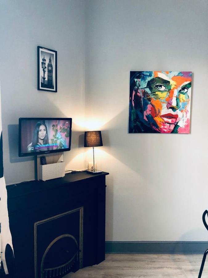 Studio Cosy Avec Jardin Roanne Exterior photo
